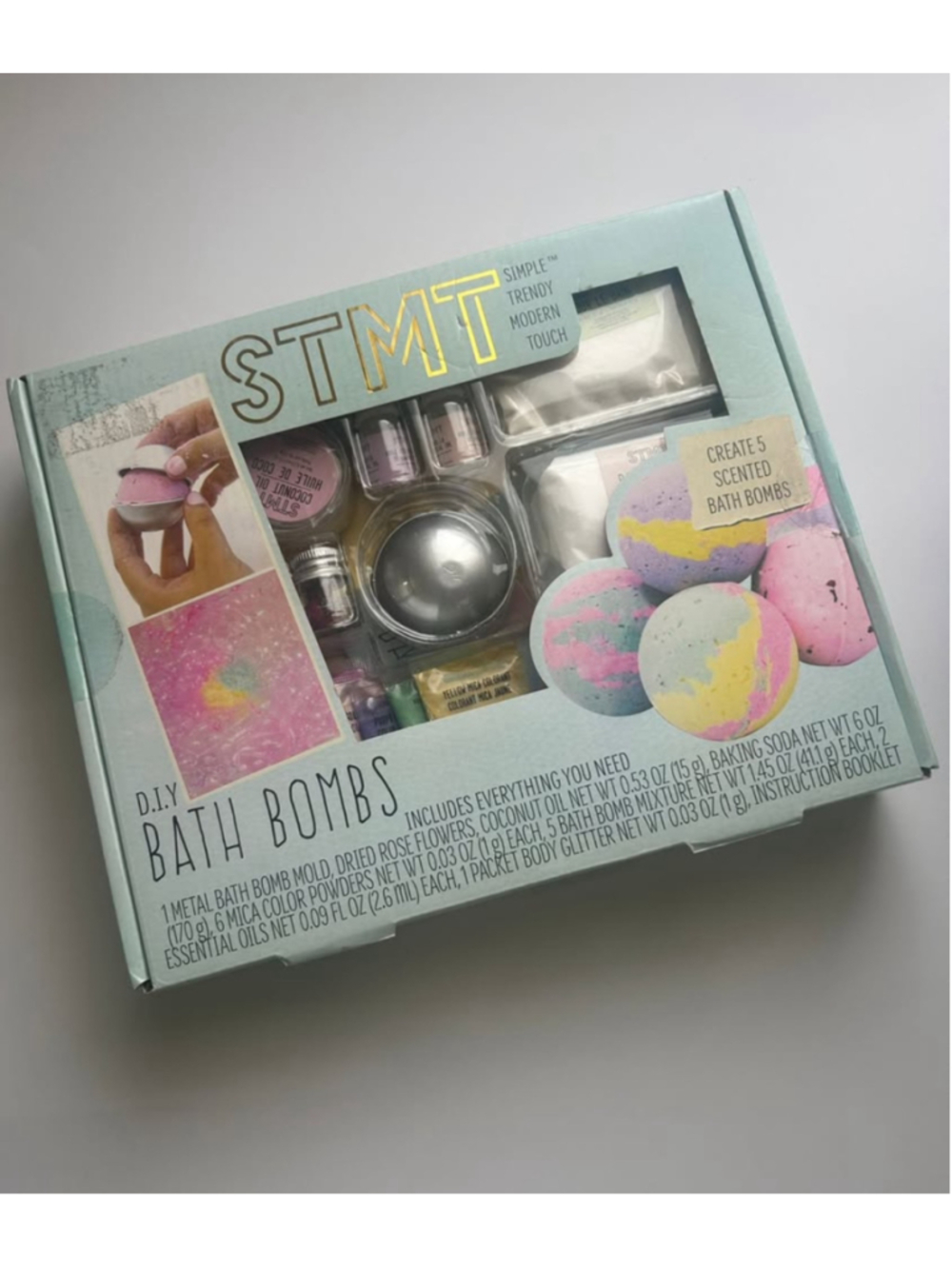 Brand New STMT DIY Bath Bomb Kit